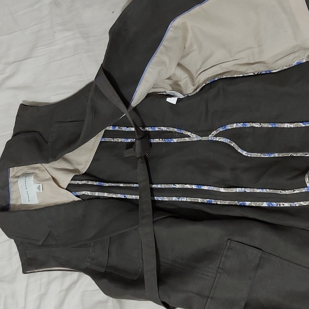 Banana republic green vest size 6